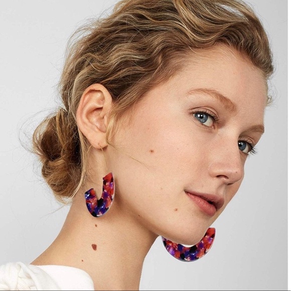 U- shaped earrings - Picture 1 of 8